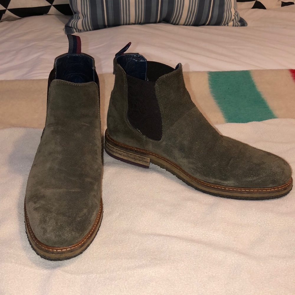 Men’s Ted Baker Suede Chelsea boot